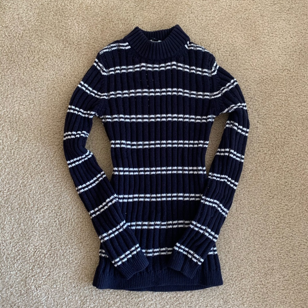 Sweater; Size Small